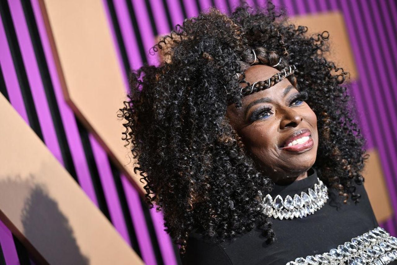 Funerali_in_Onore_di_Angie_Stone_Dettagli_e_Celebrit_Partecipanti_fenVZ2gLM8 - Confidenze24 Source: Paras Griffin - Getty - Angie TV One Presents The 6th Annual URBAN ONE HONORS: Best In Black - Inside - Arrivals
