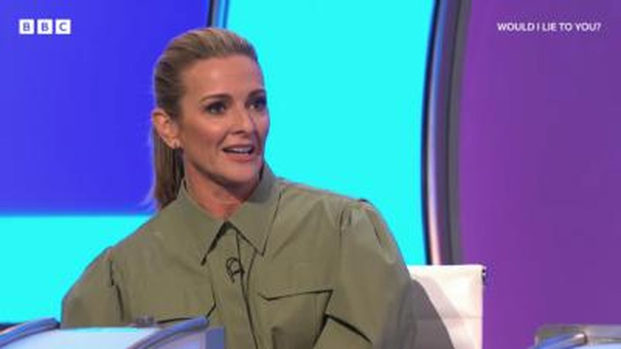 Gabby_Logan_sulla_crisi_davanti_a_marito_e_figli_C1wRhETVtw - Confidenze24 Gabby Logan sulla 'crisi' davanti a marito e figli Gabby Logan in un programma televisivo