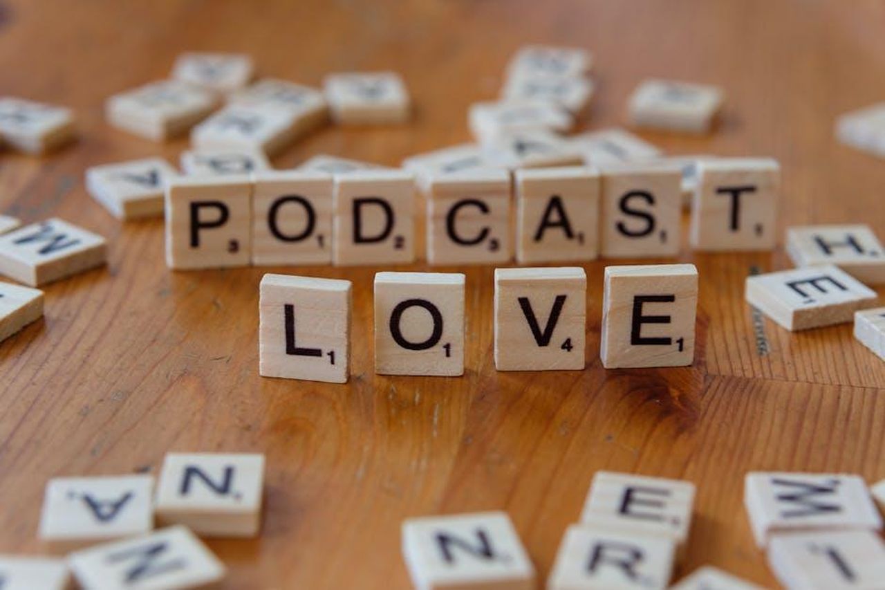 Georgia_in_lacrime_durante_il_podcast_veieM6fsm2 - Confidenze24 Source: Markus Winkler - pexels - Free stock photo of adore, affection, caring