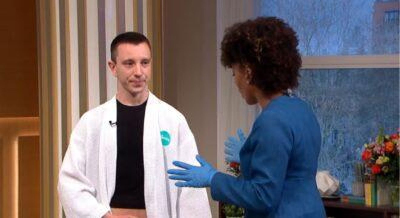 Gli_uomini_dovrebbero_controllarsi_anche_loro_BQPfEnlKmb - Confidenze24 Source: ITV - - Dr Zoe su This Morning