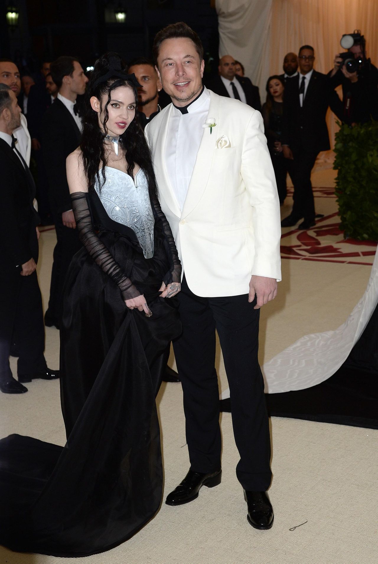 Grimes_chiede_a_Musk_di_tenere_i_bambini_lontani_dai_riflettori_mV7h3RJqym - Confidenze24 Source: Kristin Callahan/Everett Collection - - Grimes e Elon Musk