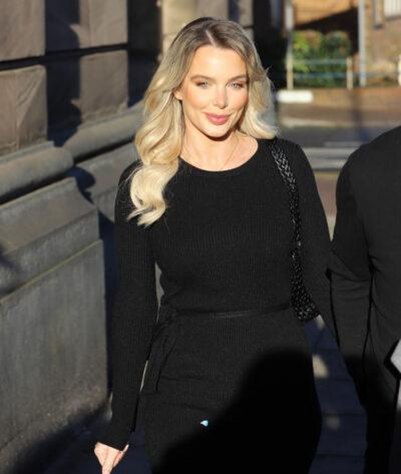 Helen_Flanagan_sui_troll_online_sNvDoUGKEL - Confidenze24 Source: Splashnews.com - - Helen Flanagan sorridente