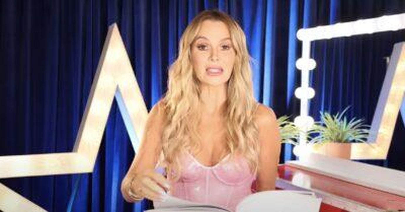 I_vestiti_di_Amanda_Holden__oltre_1000_lamentele_Ofcom_p27SIqAZL9 - Confidenze24 Source: Britain’s Got Talent/YouTube - - Amanda Holden discute dei suoi look audaci