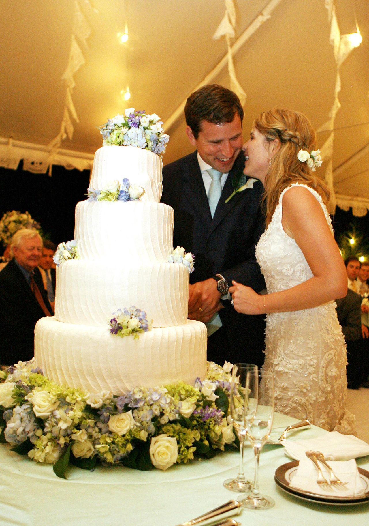 Il_Momento_Divertente_in_Cucina_Izi8lgktGk - Confidenze24 Source: Getty - - Jenna Bush Hager e Henry al loro matrimonio