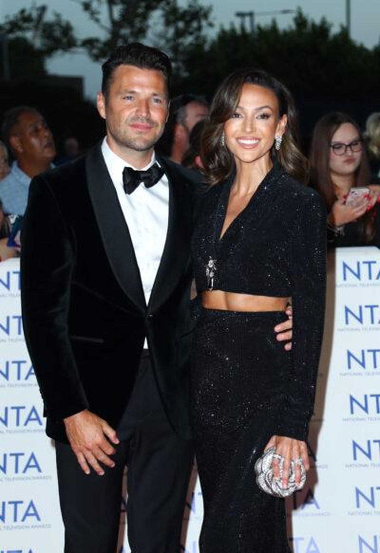 Il_bambino_li_avviciner_QKMFIqheeZ - Confidenze24 Source: Splash News - - Michelle Keegan e Mark Wright insieme