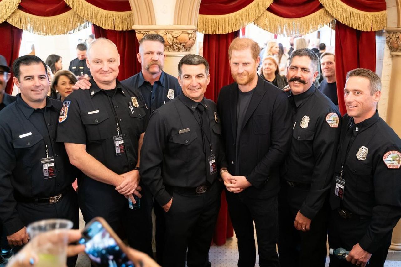 Il_concerto_di_beneficenza_One805_Rock_for_Responders_aTdkau8sJC - Confidenze24 Il concerto di beneficenza One805 Rock for Responders Prince Harry al concerto di beneficenza