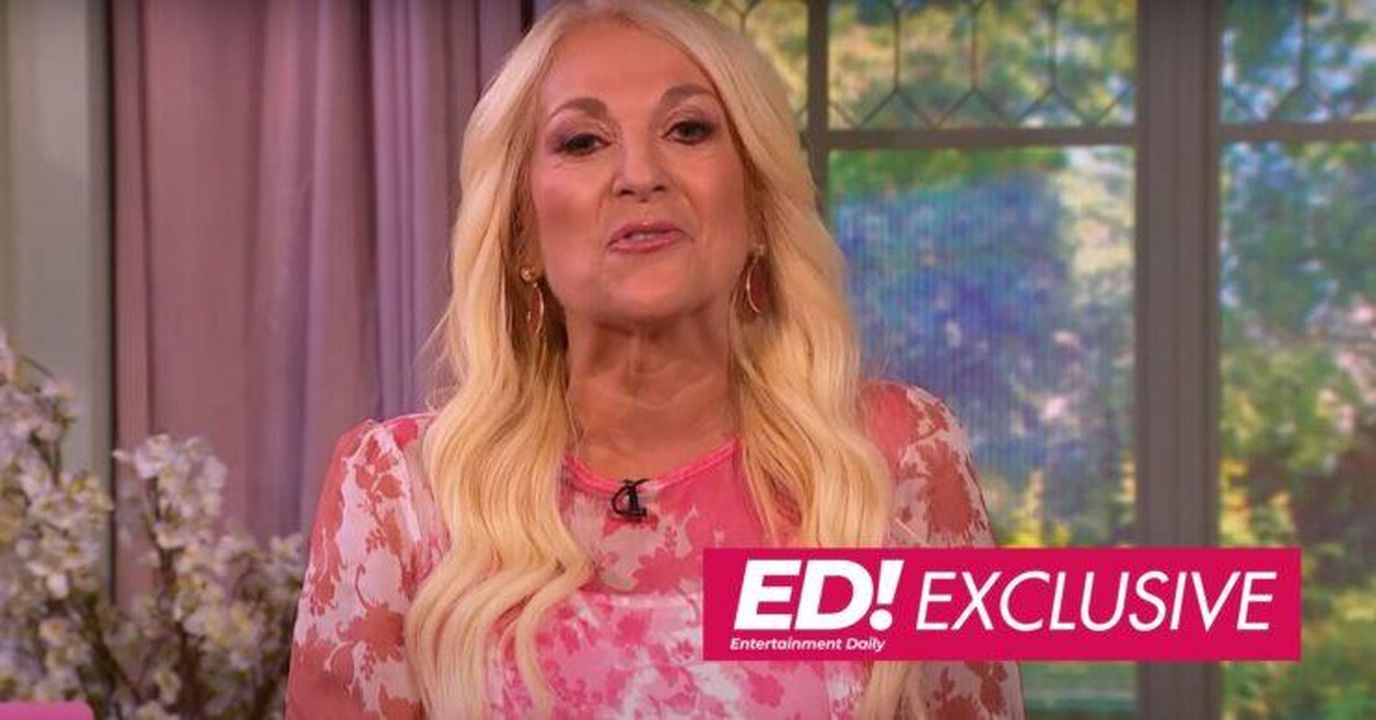 Il_debutto_del_talk_show_di_Vanessa_Feltz_O8G3zbOjxi - Confidenze24 Il debutto del talk show di Vanessa Feltz Vanessa Feltz mentre conduce il suo show