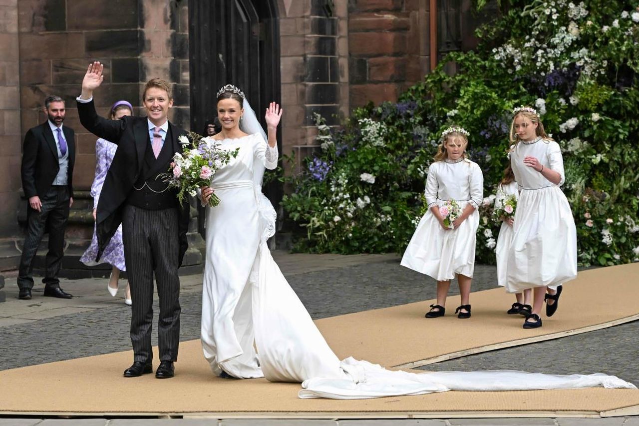 Il_matrimonio_del_Duca_di_Westminster_e_Olivia_Henson_HLHoFF3tyC - Confidenze24 Il matrimonio del Duca di Westminster e Olivia Henson Matrimonio di Hugh Grosvenor e Olivia Henson