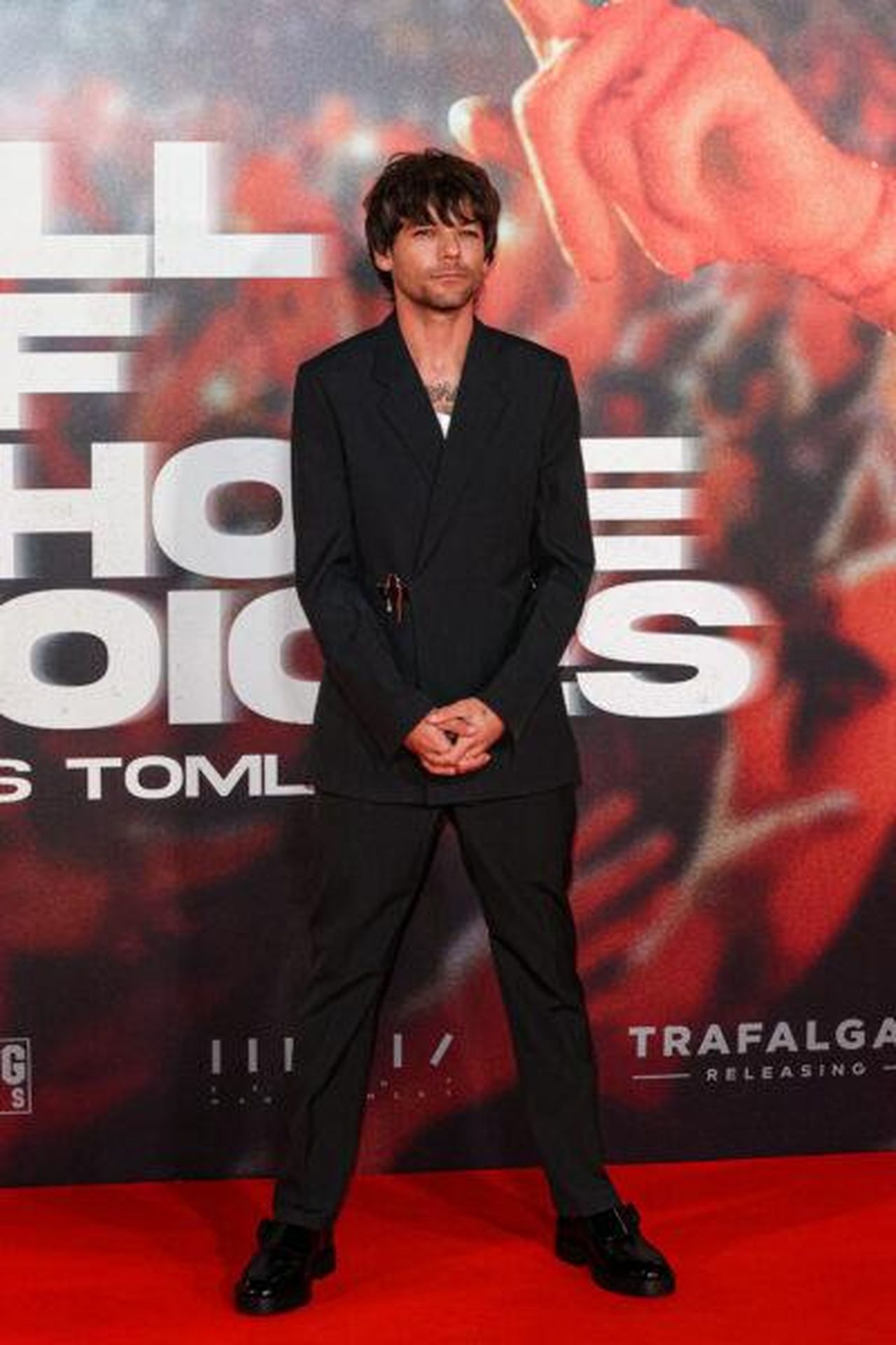 Il_nuovo_fidanzato_di_Zara__Louis_Tomlinson_w4ugrIBu7I - Confidenze24 Source: SplashNews.com - - Louis Tomlinson alla premiere del suo film