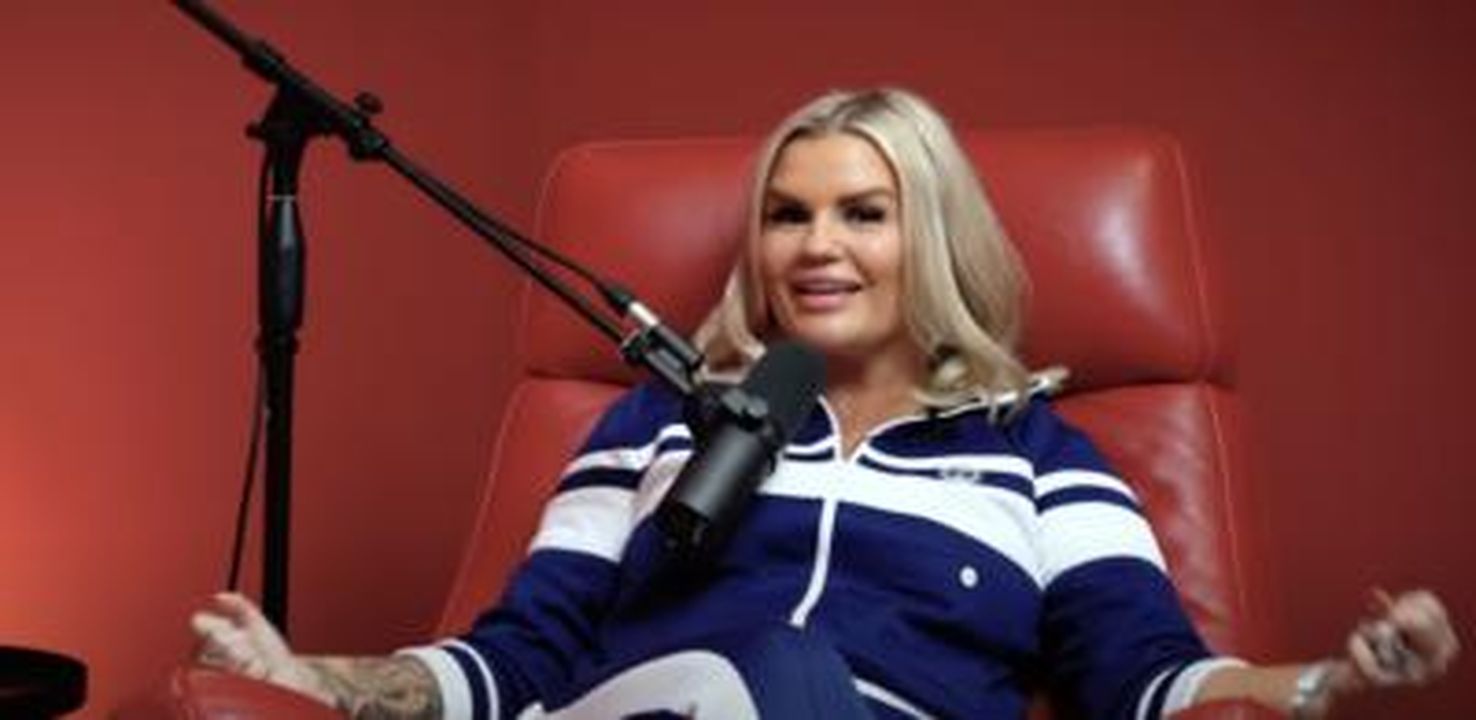 Il_prossimo_intervento_di_chirurgia_estetica_di_Kerry_Katona_a2cUhvqNTA - Confidenze24 Il prossimo intervento di chirurgia estetica di Kerry Katona Kerry ha rivelato il suo cambiamento di idea sulla chirurgia al seno