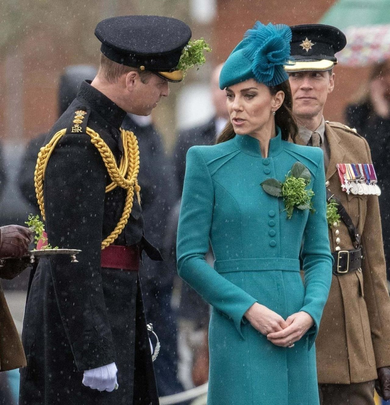 Il_ritorno_della_Principessa_Kate_alla_parata_pKKP4qrKk6 - Confidenze24 Il ritorno della Principessa Kate alla parata La Principessa Kate con i Guardiani Irlandesi