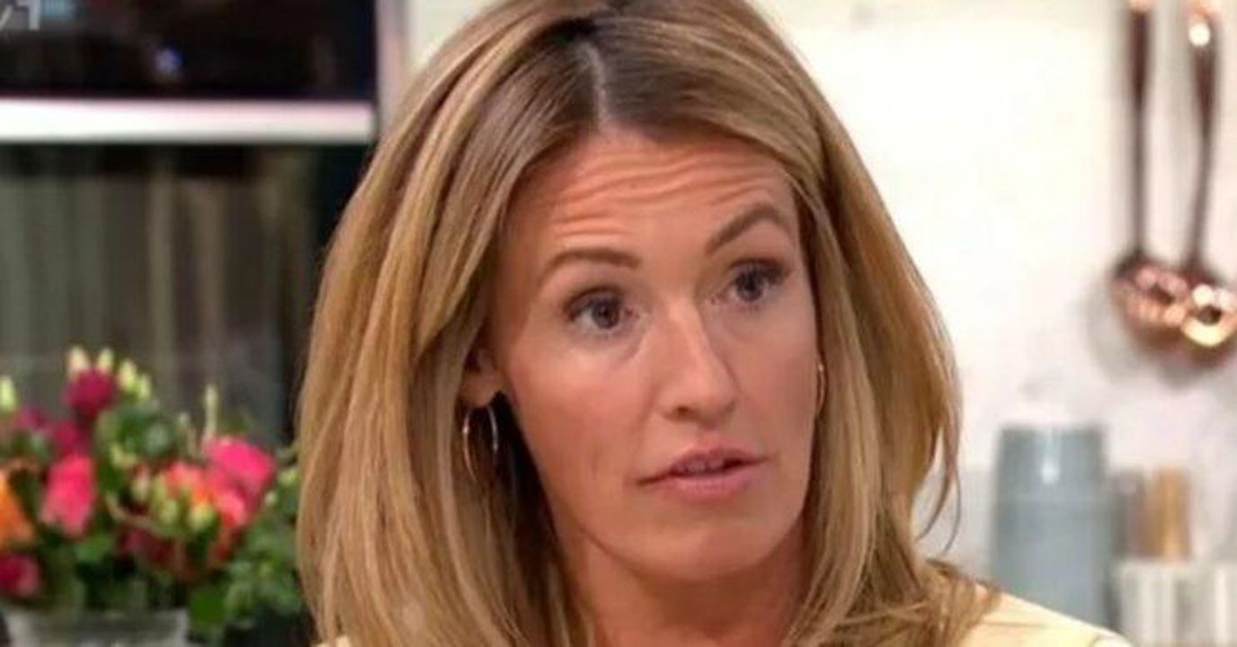 Il_siparietto_in_cui_Cat_Deeley_bestemmia_in_TV_03d61btDy7 - Confidenze24 Il siparietto in cui Cat Deeley bestemmia in TV Cat Deeley su This Morning