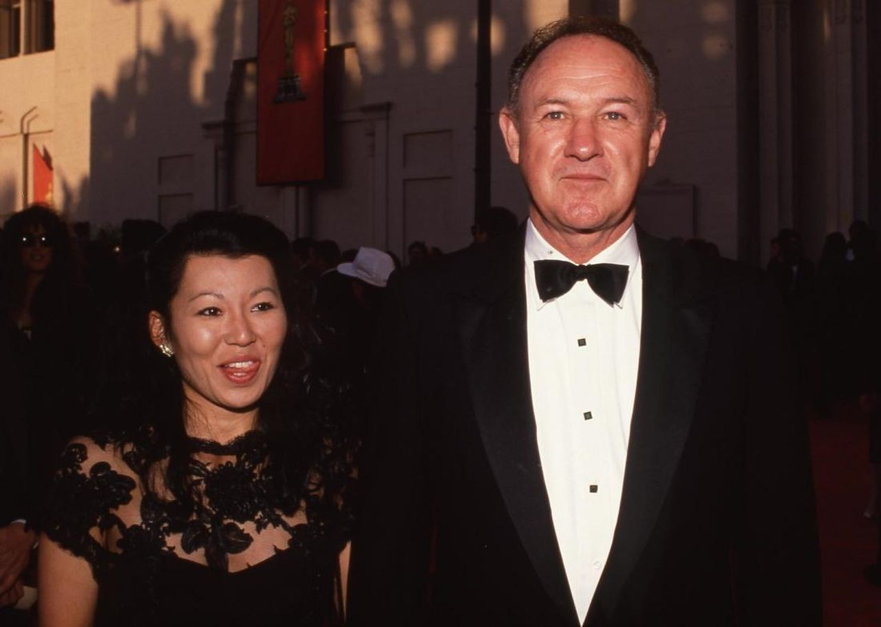 Indagini_sulla_morte_di_Gene_Hackman_e_Betsy_Arakawa_b1ytUIN4CR - Confidenze24 Indagini sulla morte di Gene Hackman e Betsy Arakawa Gene Hackman e Betsy Arakawa