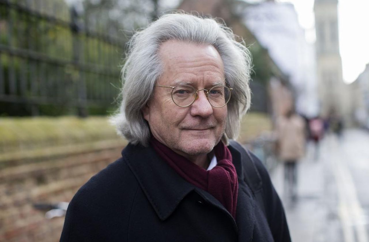 Intervista_a_AC_Grayling_la_cultura_woke_e_Meghan_Markle_9SYbYeJAGD - Confidenze24 Intervista a A.C. Grayling: la cultura 'woke' e Meghan Markle A.C. Grayling parla della cultura 'woke'