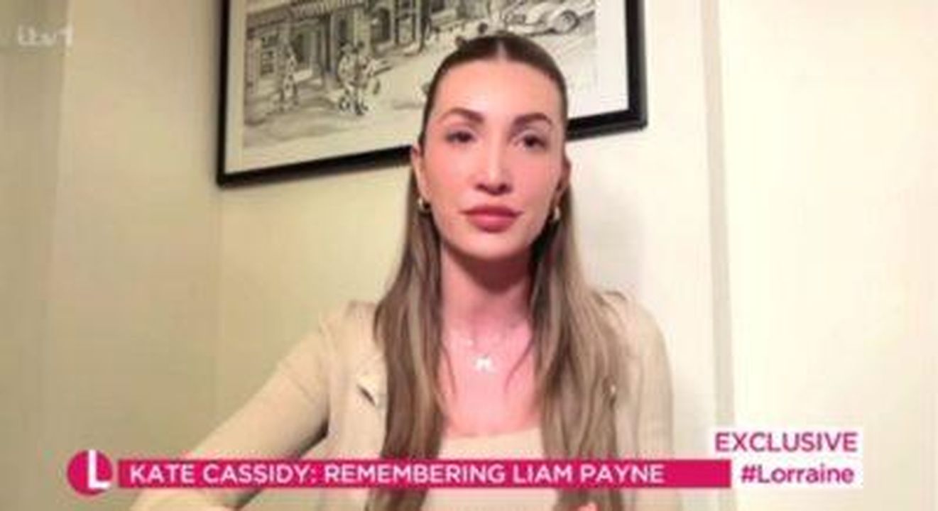 Kate_Cassidy_in_TV_per_la_campagna_March4March_yospaZhj5g - Confidenze24 Source: ITV - - Kate Cassidy durante l'intervista