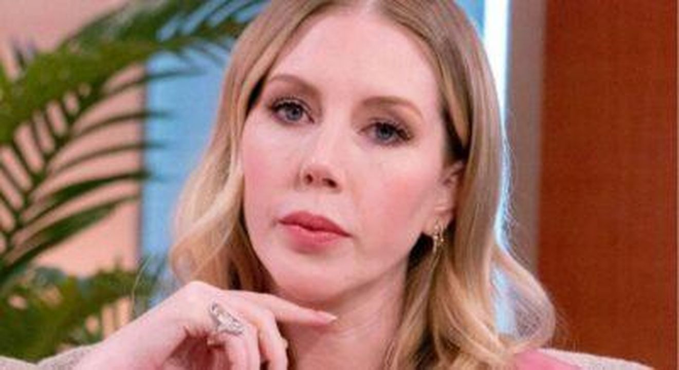 Katherine_Ryan_rivela_la_diagnosi_di_cancro_b0ia52tuPo - Confidenze24 Source: ITV - - Katherine Ryan in primo piano