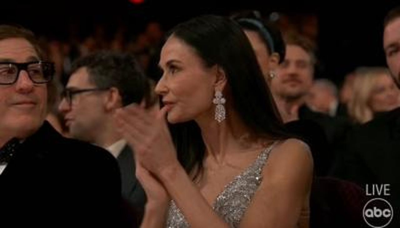 Kylie_Jenner_sotto_accusa_5RpXTEPACO - Confidenze24 Source: ABC - - Demi Moore agli Oscar