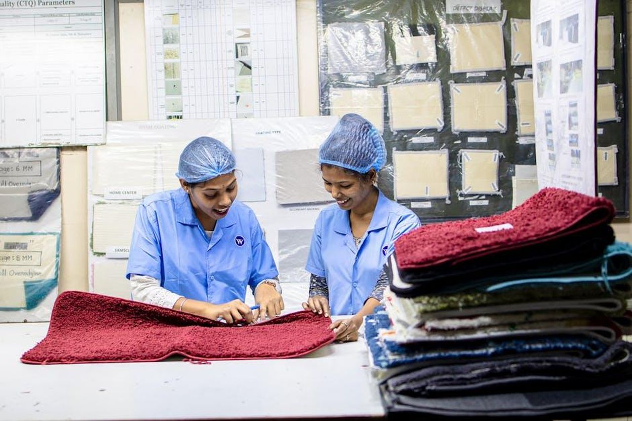 La_carriera_di_Tina_OBrien_2108Nbw4wM - Confidenze24 Source: EqualStock IN - pexels - Free stock photo of blue collar workers, Blue-Collar Workers, factory worker
