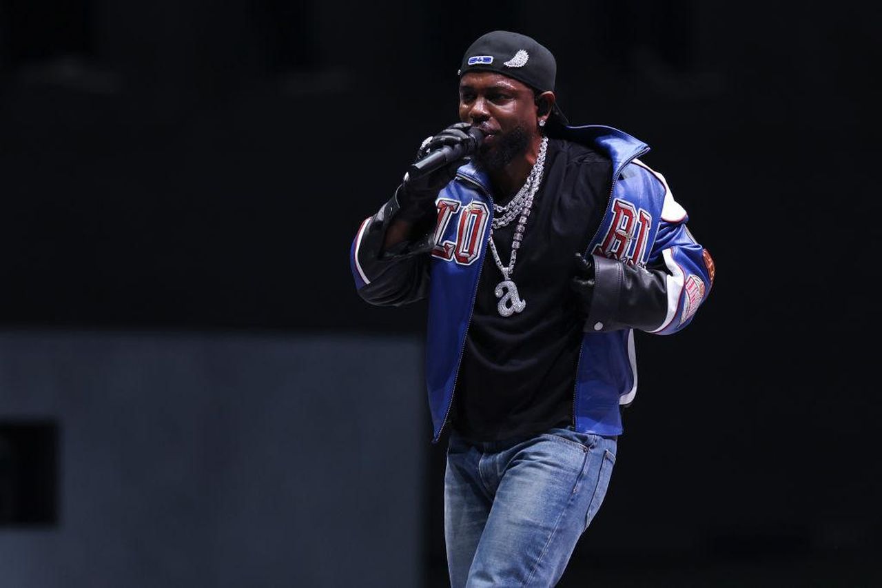La_collaborazione_di_Kendrick_Lamar_con_Playboi_Carti_affronta_Drake__Due_volte_t6pzVwPEAp - Confidenze24 Source: Kara Durrette / Getty - Getty - Apple Music Super Bowl LIX Halftime Show