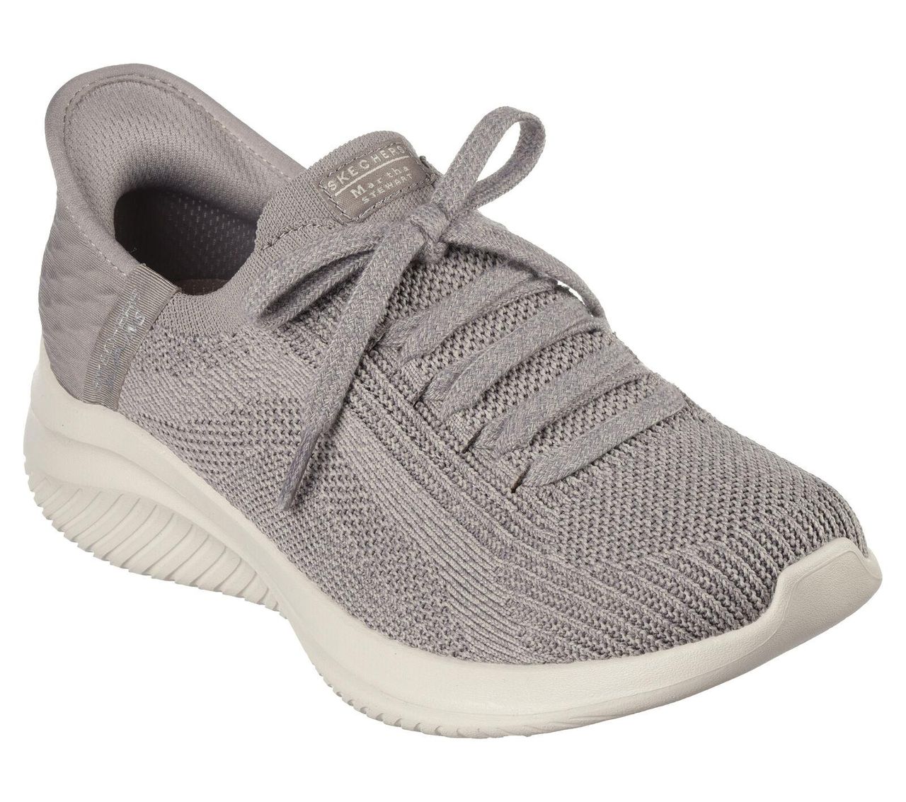 La_collezione_SpringSummer_25_di_Skechers_x_Martha_Stewart_2XO4grMhRl - Confidenze24 La collezione Spring/Summer ’25 di Skechers x Martha Stewart Skechers Ultra Flex 3