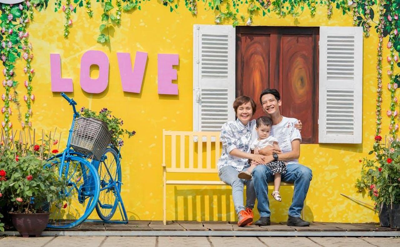 La_felicit_di_George_con_la_sua_famiglia_miITT2l50R - Confidenze24 Source: Bảo Minh - pexels -