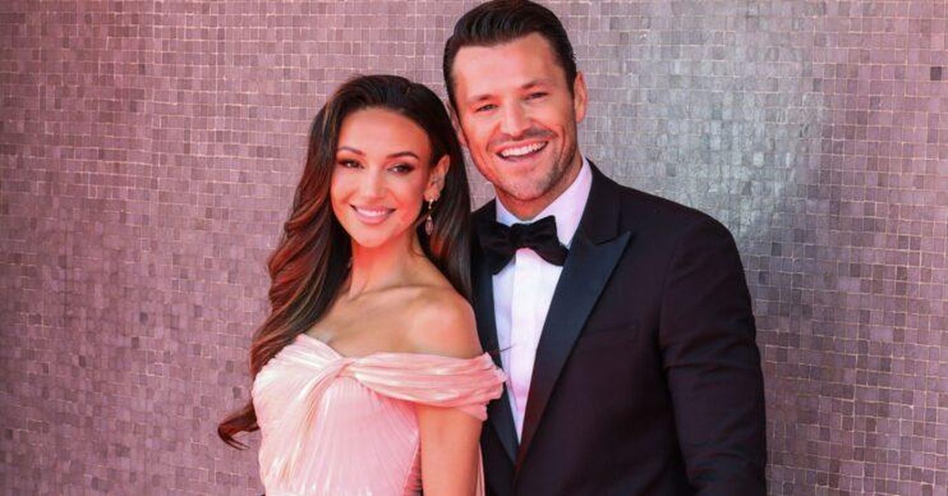 La_gioia_di_Michelle_Keegan_e_Mark_Wright_per_la_nascita_della_loro_bambina_P7qzC1HGAv - Confidenze24 La gioia di Michelle Keegan e Mark Wright per la nascita della loro bambina Michelle Keegan e Mark Wright con la loro bambina
