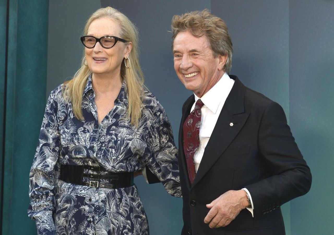 La_nascita_della_relazione_tra_Meryl_Streep_e_Martin_Short_J2Ap6XZakI - Confidenze24 Source: Avalon Red - - Meryl Streep e Martin Short alla premiere di Only Murders in the Building