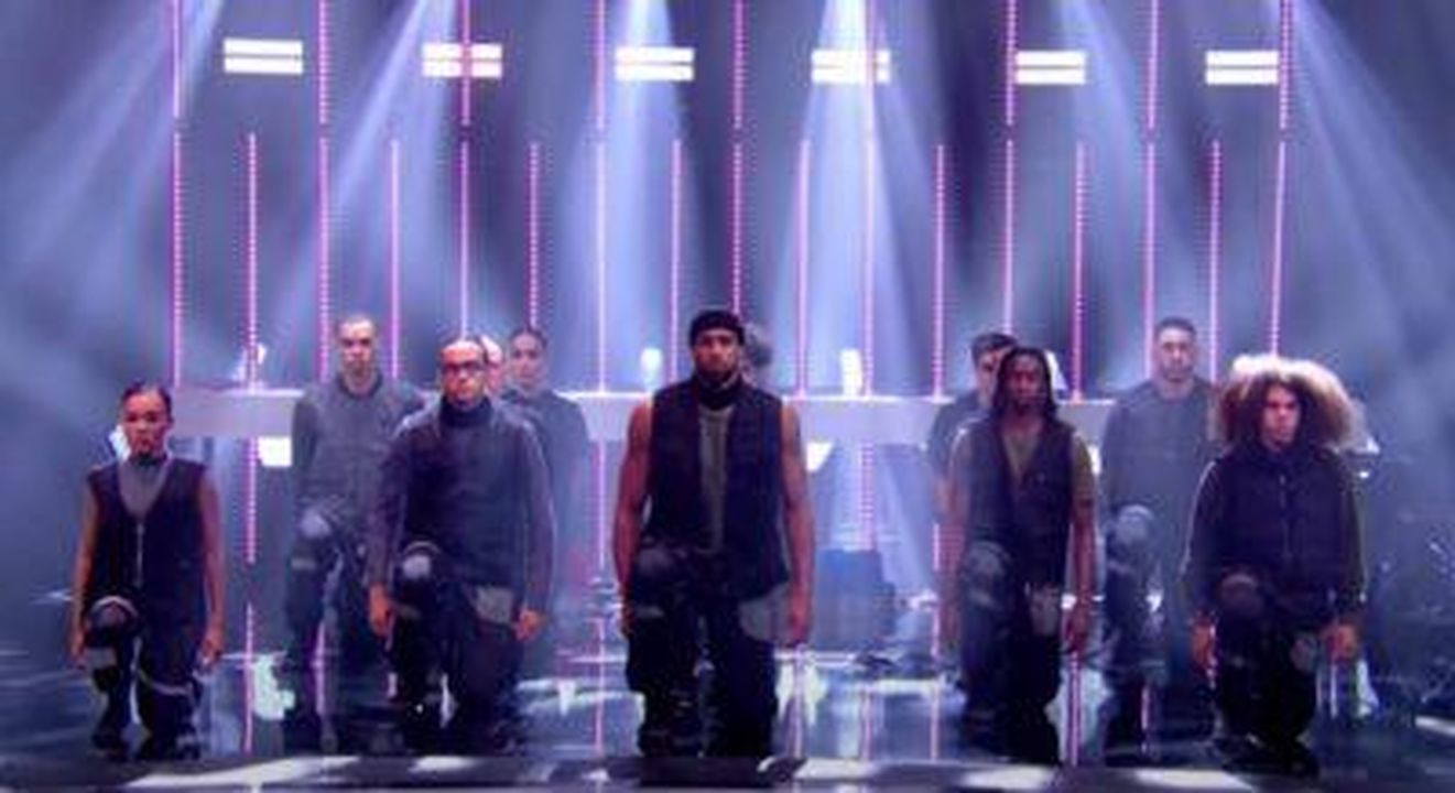 La_performance_di_Diversity_ispirata_al_BLM_su_BGT_dwgB5ts0tU - Confidenze24 Source: BGT YouTube - - I membri di Diversity si inginocchiano