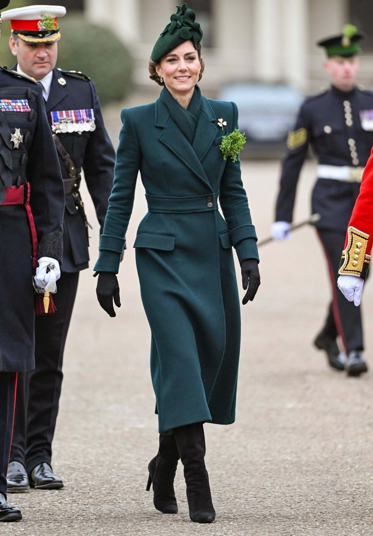 La_prima_parata_di_San_Patrizio_da_colonnello_onorario_lBzjLhleye - Confidenze24 La prima parata di San Patrizio da colonnello onorario La Principessa Kate alla parata del giorno di San Patrizio