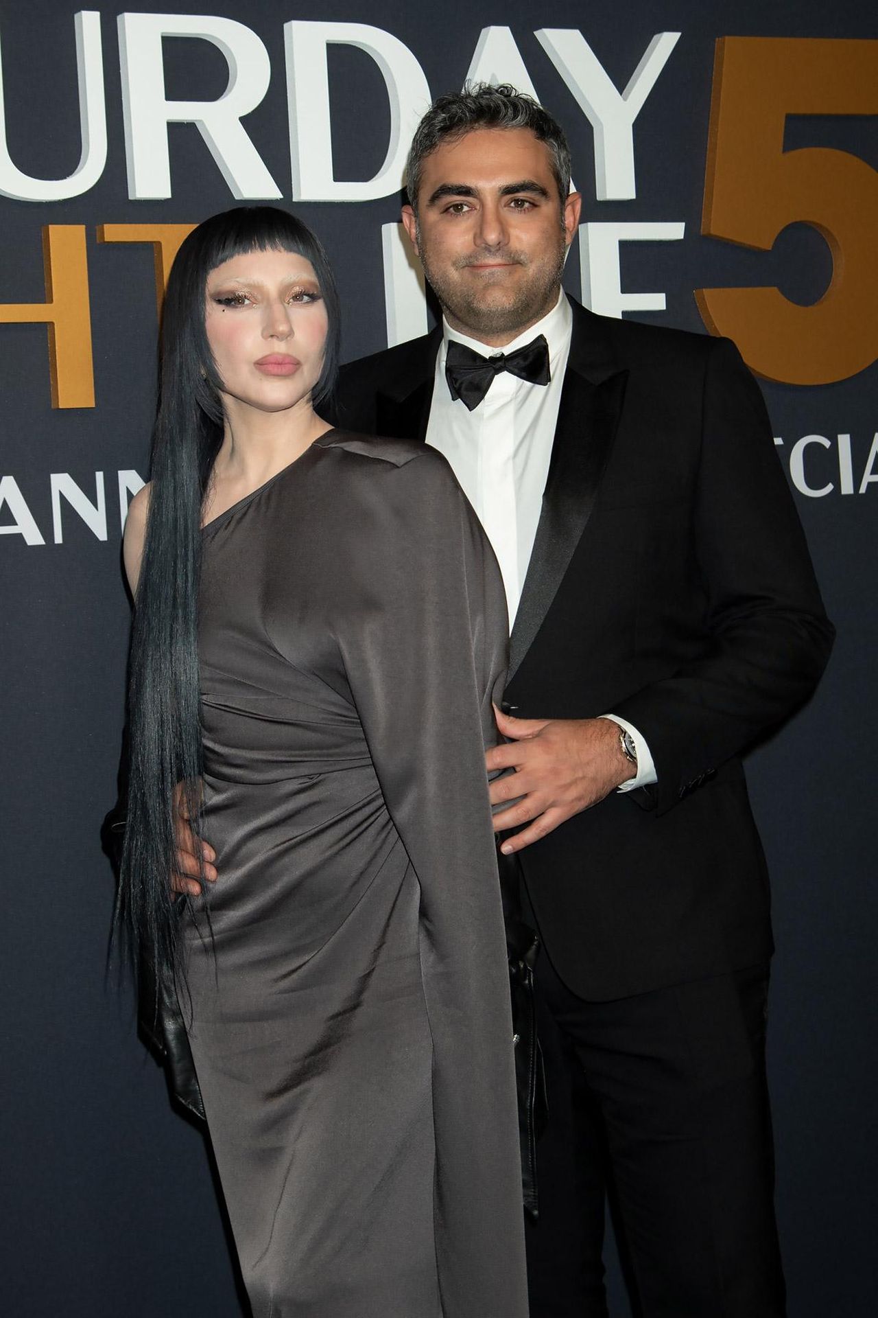La_proposta_di_matrimonio_con_un_filo_derba_9nP5lcJb0x - Confidenze24 La proposta di matrimonio con un filo d'erba Lady Gaga e Michael Polansky