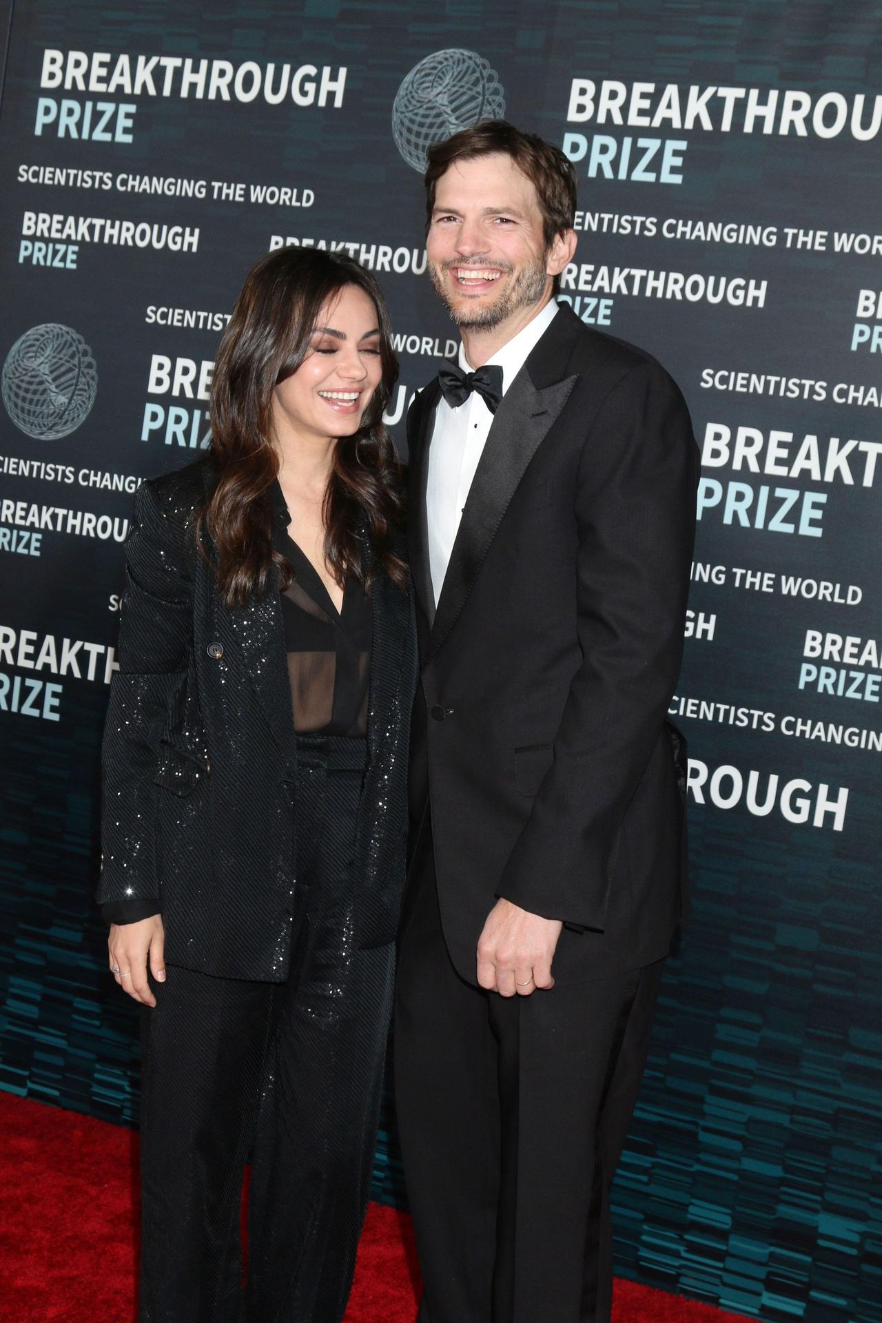 La_vacanza_della_famiglia_KutcherKunis_in_Europa_OKiJAnnekD - Confidenze24 Source: Priscilla Grant/Everett Collection - SheKnows - Mila Kunis e Ashton Kutcher al Ninth Annual Breakthrough Prize Ceremony