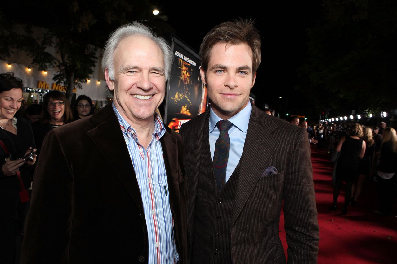 La_vita_sana_di_Robert_Pine_e_il_suo_legame_con_Chris_RI5KdLVgaW - Confidenze24 Source: Eric Charbonneau/WireImage - - Chris Pine a 'Very Devoted Son' to 83-Year-Old Dad Robert Pine