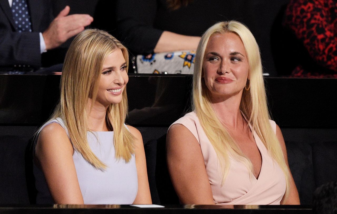Lannuncio_della_relazione_su_Instagram_xKk100fXHz - Confidenze24 Source: Jeff Swensen/Getty Images - SheKnows - Ivanka Trump e Vanessa Trump al Congresso Nazionale Repubblicano