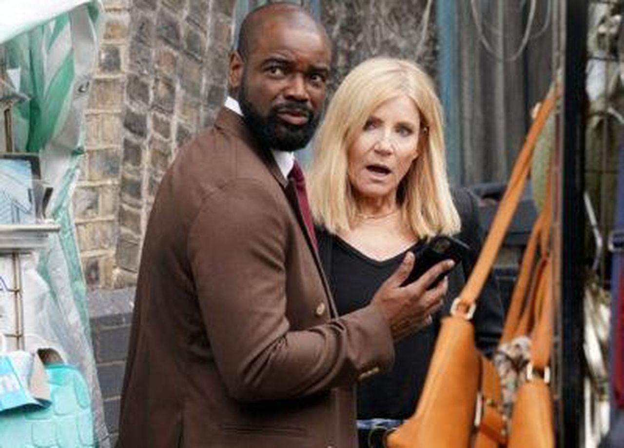 Le_previsioni_dei_fan_su_Junior_e_Nicola_ZeFngN1Un7 - Confidenze24 Source: BBC - BBC - Cindy e Junior su EastEnders