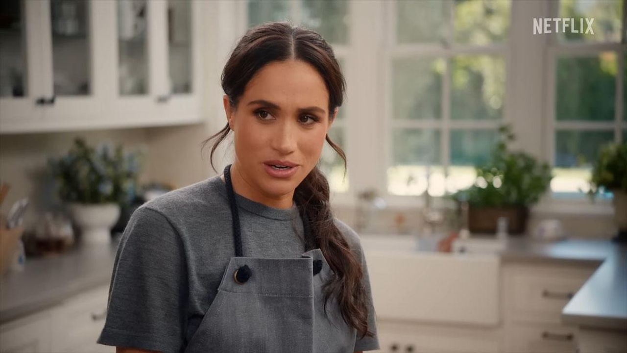 Le_recensioni_negative_da_parte_della_stampa_britannica_FqLgX76KkT - Confidenze24 Le recensioni negative da parte della stampa britannica Anteprima di 'With Love, Meghan' con Roy Choi