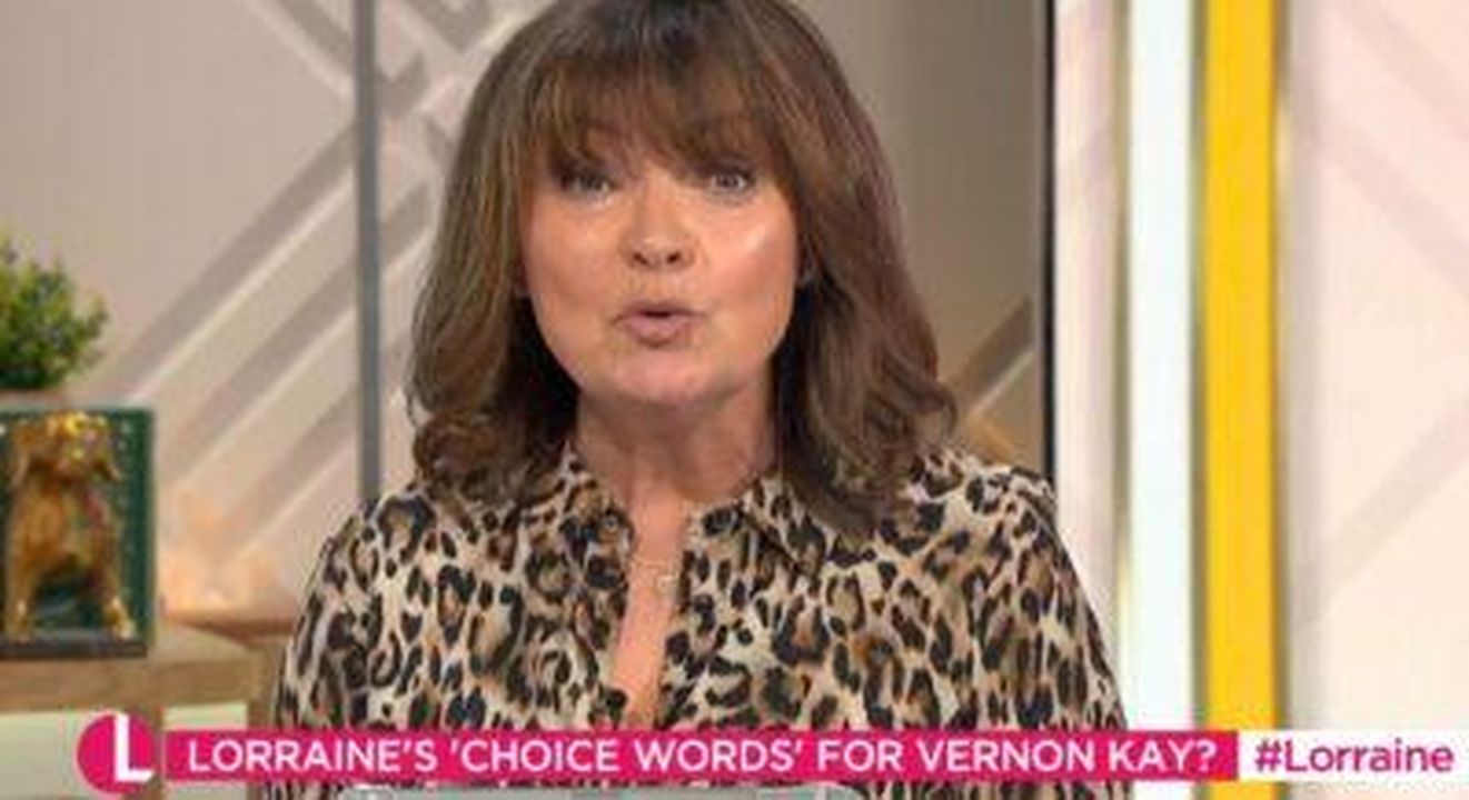 Lorraine_Kelly_offesa_dallaccento_scozzese_di_Vernon_Kay_NRp2qnzl1D - Confidenze24 Source: ITV - ITV - Lorraine nel suo show ITV