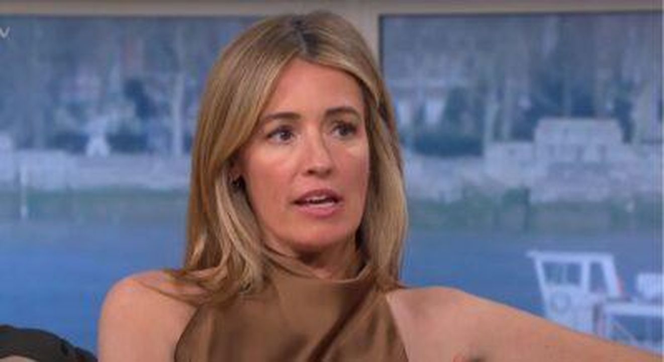 Loutfit_di_Cat_fa_discutere_rSLDwKQxo2 - Confidenze24 Source: ITV - - Cat Deeley ospita il programma oggi