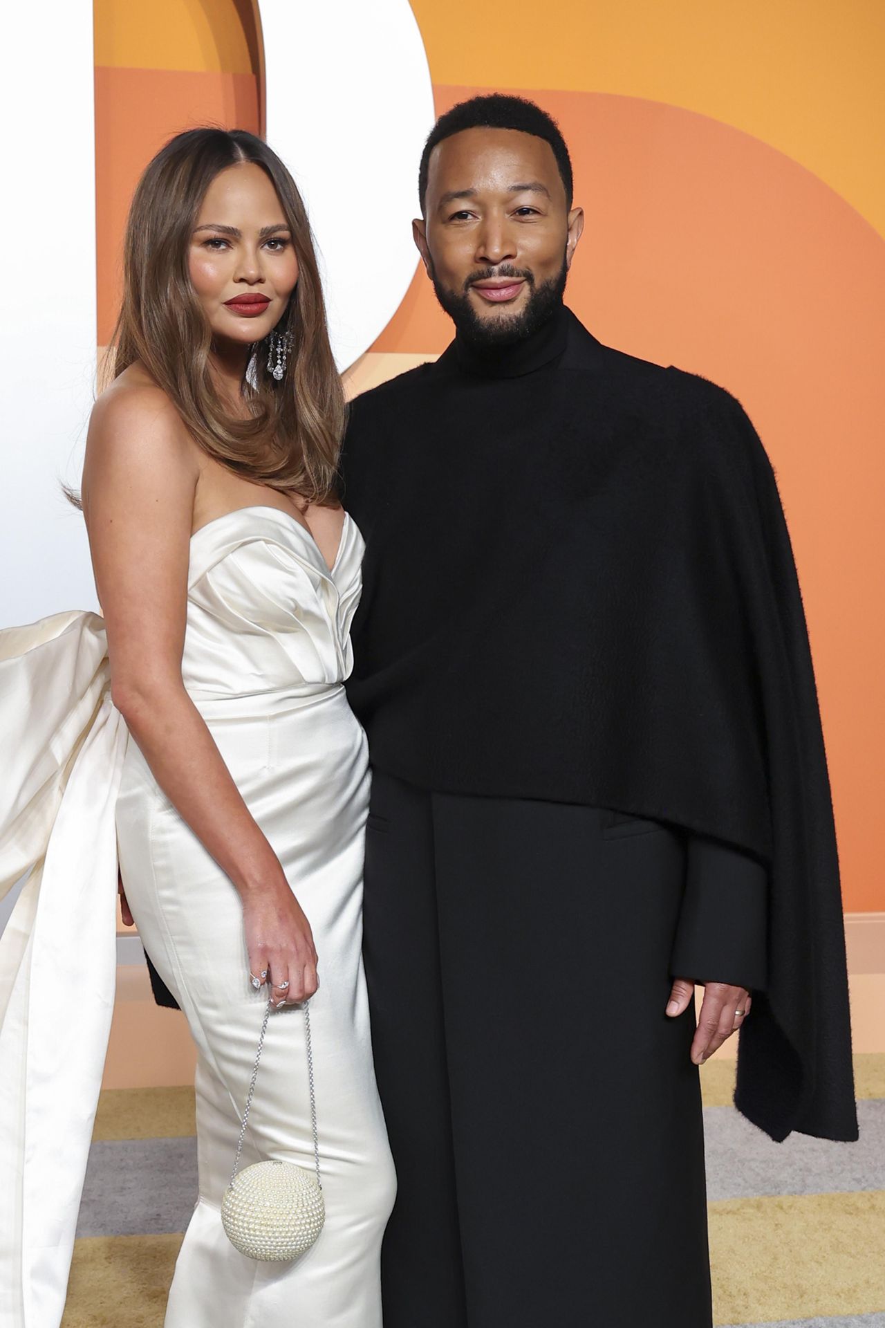 Luna_la_piccola_artista_in_scena_come_Nala_hYhyKvWGAP - Confidenze24 Source: Chad Salvador/WWD - SheKnows - Chrissy Teigen e John Legend al Vanity Fair Oscar Party