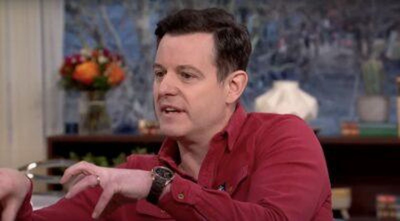 Matt_Baker_e_i_concorrenti_di_Our_Dream_Farm_affrontano_perdite_durante_la_stagione_degli_agnelli_8pALE5Quoh - Confidenze24 Source: This Morning/YouTube - - Matt Baker su This Morning