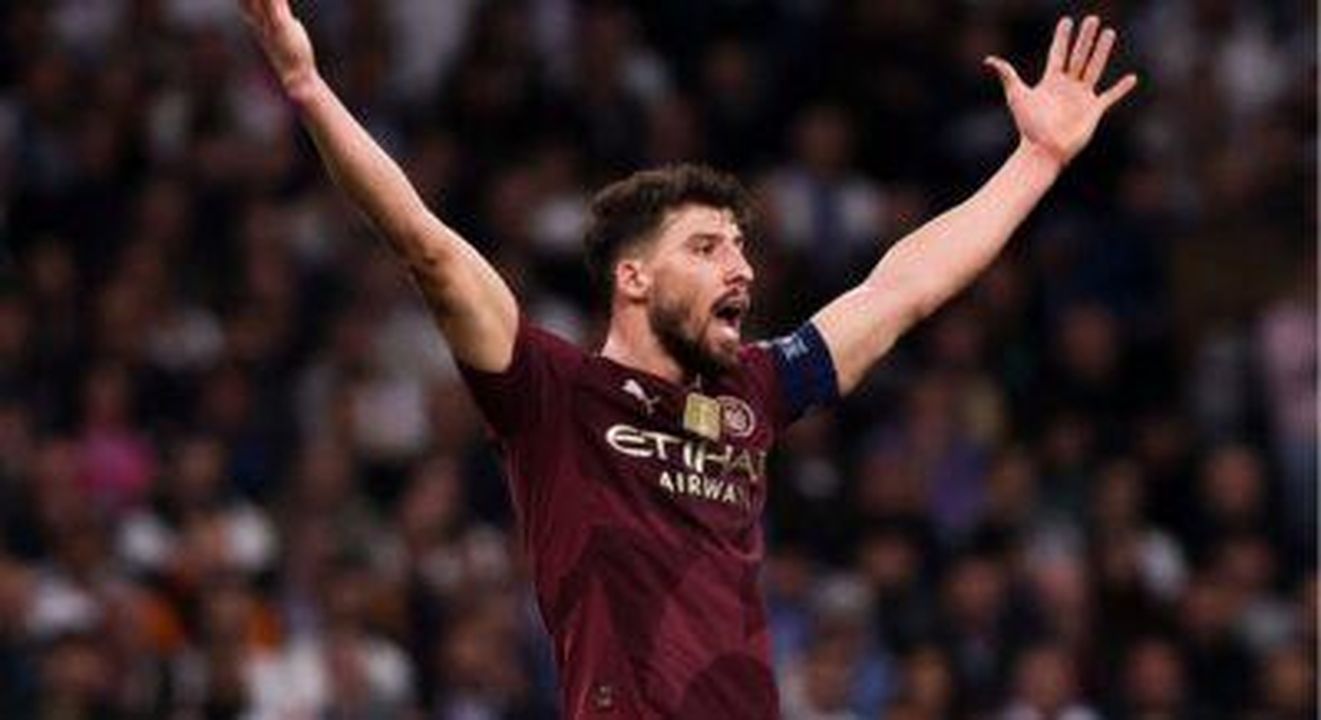 Maya_e_Ruben_sono_insieme_da_alcuni_mesi_UXW0jaDDBq - Confidenze24 Source: CoverImages.com - - Ruben Dias che gioca per il Manchester City