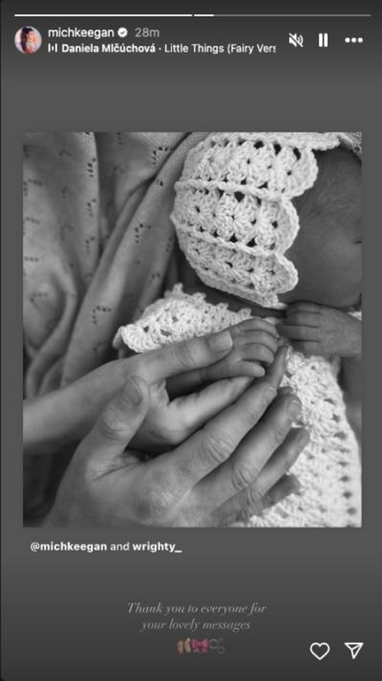 Michelle_Keegan_accoglie_la_prima_bambina_con_Mark_Wright_bvVX0xoJR6 - Confidenze24 Source: Michelle Keegan - Instagram - Michelle Keegan con la sua bambina