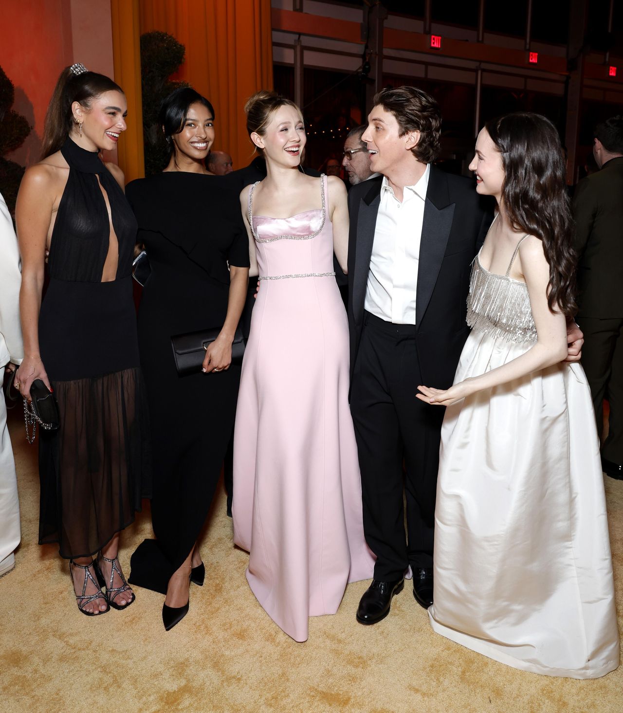 Natalia_Bryant_unuscita_da_star_al_Vanity_Fair_Oscar_Party_bbSbXzYvmd - Confidenze24 Source: Stefanie Keenan/VF25/WireImage for Vanity Fair - Vanity Fair - Natalia Bryant, Iris Apatow, Julian Schnabel, Lukas Gage e Maude Apatow al Vanity Fair Oscar Party 2025.