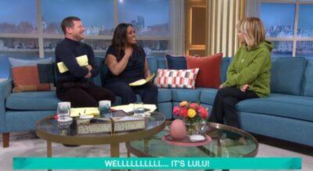 Non_voglio_pi_cantare_jco9plBTod - Confidenze24 Source: ITV - - Alison cringes after singing