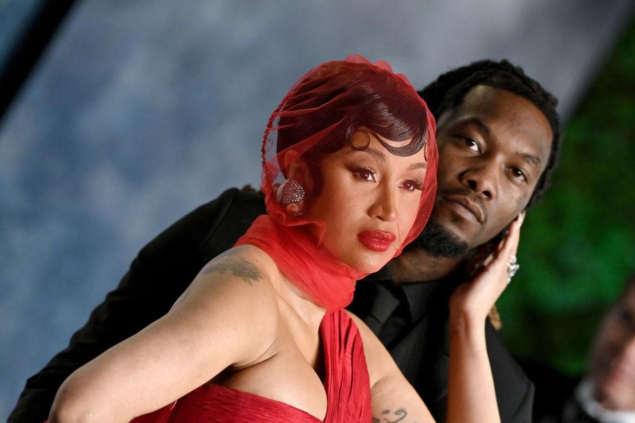 Offset_Richiede_Custodia_Condivisa_Dei_Tre_Figli_Con_Cardi_B_gbZ1IWVkcY - Confidenze24 Source: Axelle/Bauer-Griffin / Getty - Getty Images - Cardi B e Offset al Vanity Fair Oscar Party 2023