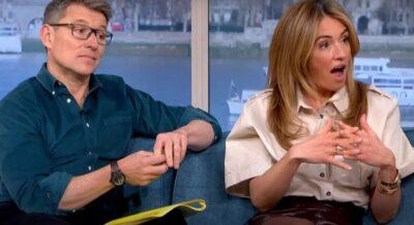 Ospiti_di_This_Morning_suscitano_scalpore_nkEigHZAcE - Confidenze24 Source: ITV - - Cat Deeley e Ben Shephard ospitano This Morning