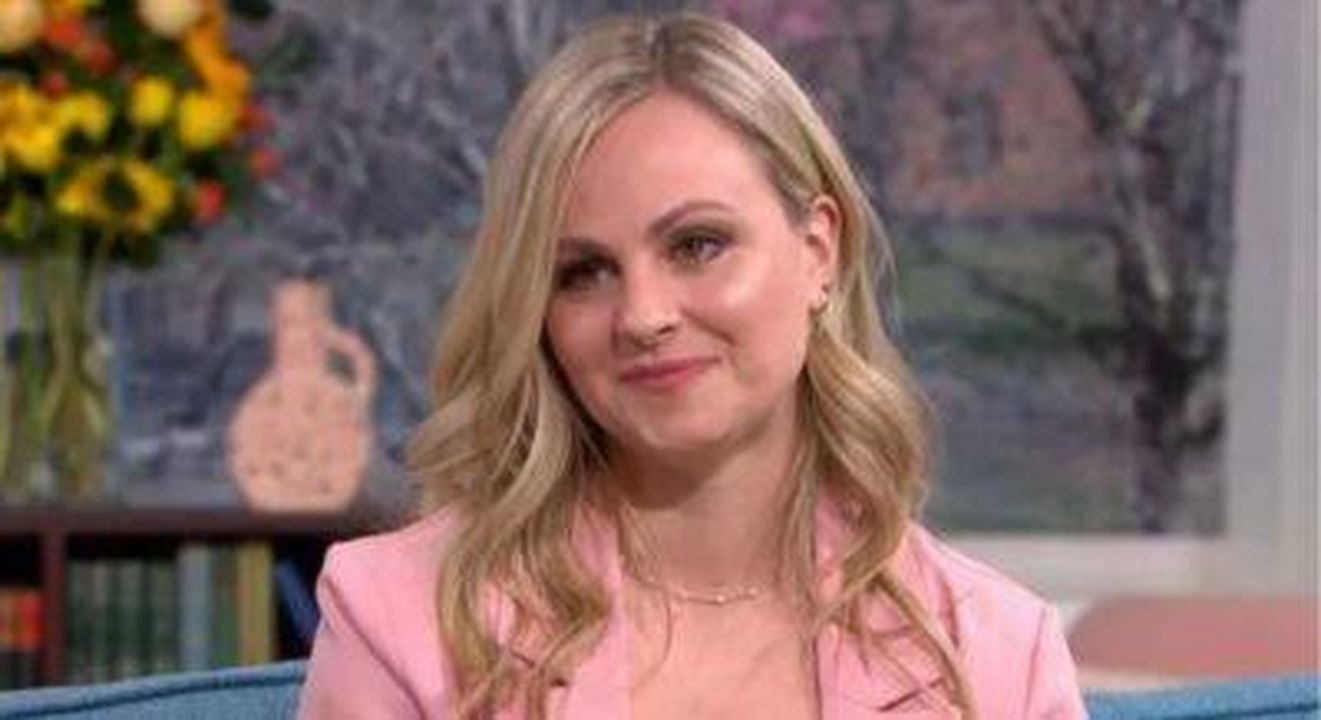 Owen_e_Tina_un_legame_speciale_Utpf6TldYL - Confidenze24 Source: YouTube - - Tina O'Brien su This Morning