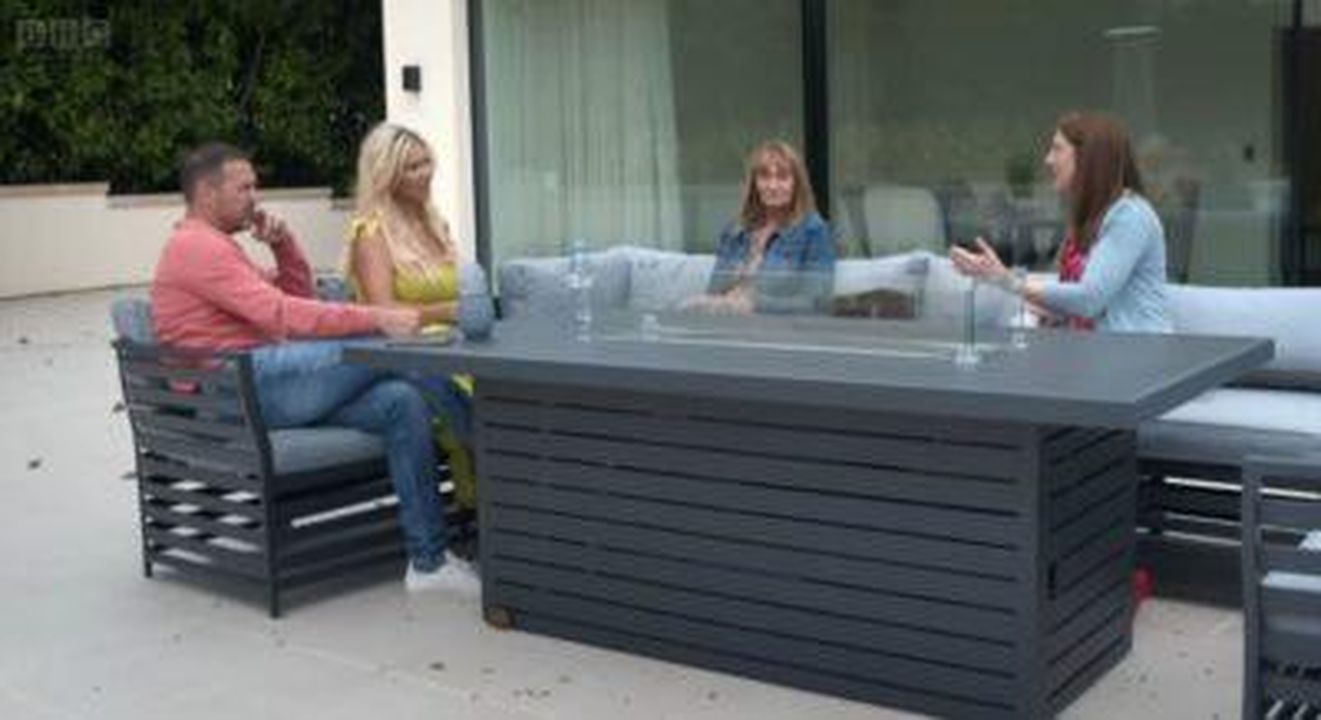 Paddy_McGuinness_vende_la_casa_da_65_milioni_dpOtl46aRY - Confidenze24 Source: BBC - - La cucina di Paddy e Christine