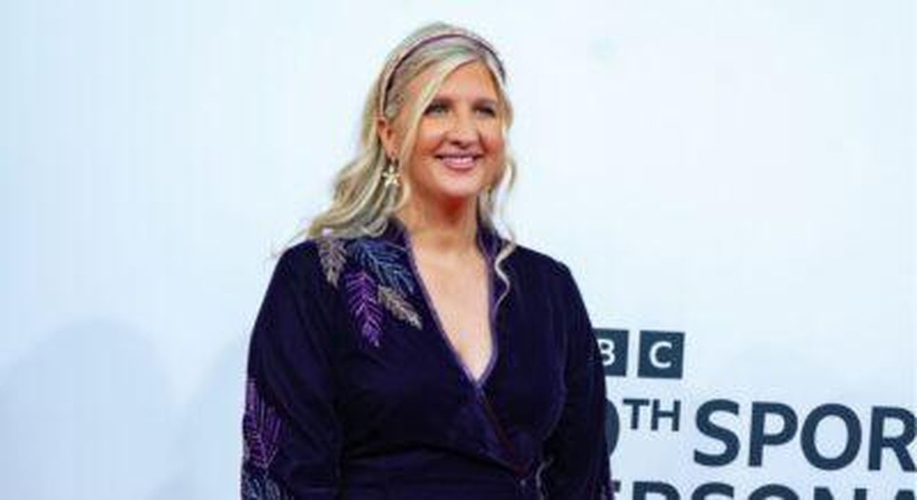 Rebecca_invita_i_follower_a_firmare_la_petizione_77JJWLiUkS - Confidenze24 Source: CoverImages.com - - Rebecca Adlington mentre parla della petizione