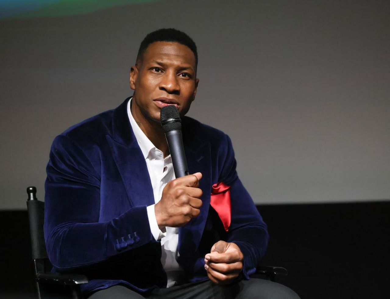 Riflessioni_di_Jonathan_Majors_sul_Personaggio_Tossico_in_Magazine_Dreams_BCrX4mGrJv - Confidenze24 Source: Rodin Eckenroth - Getty - Proiezione speciale di 'Magazine Dreams'