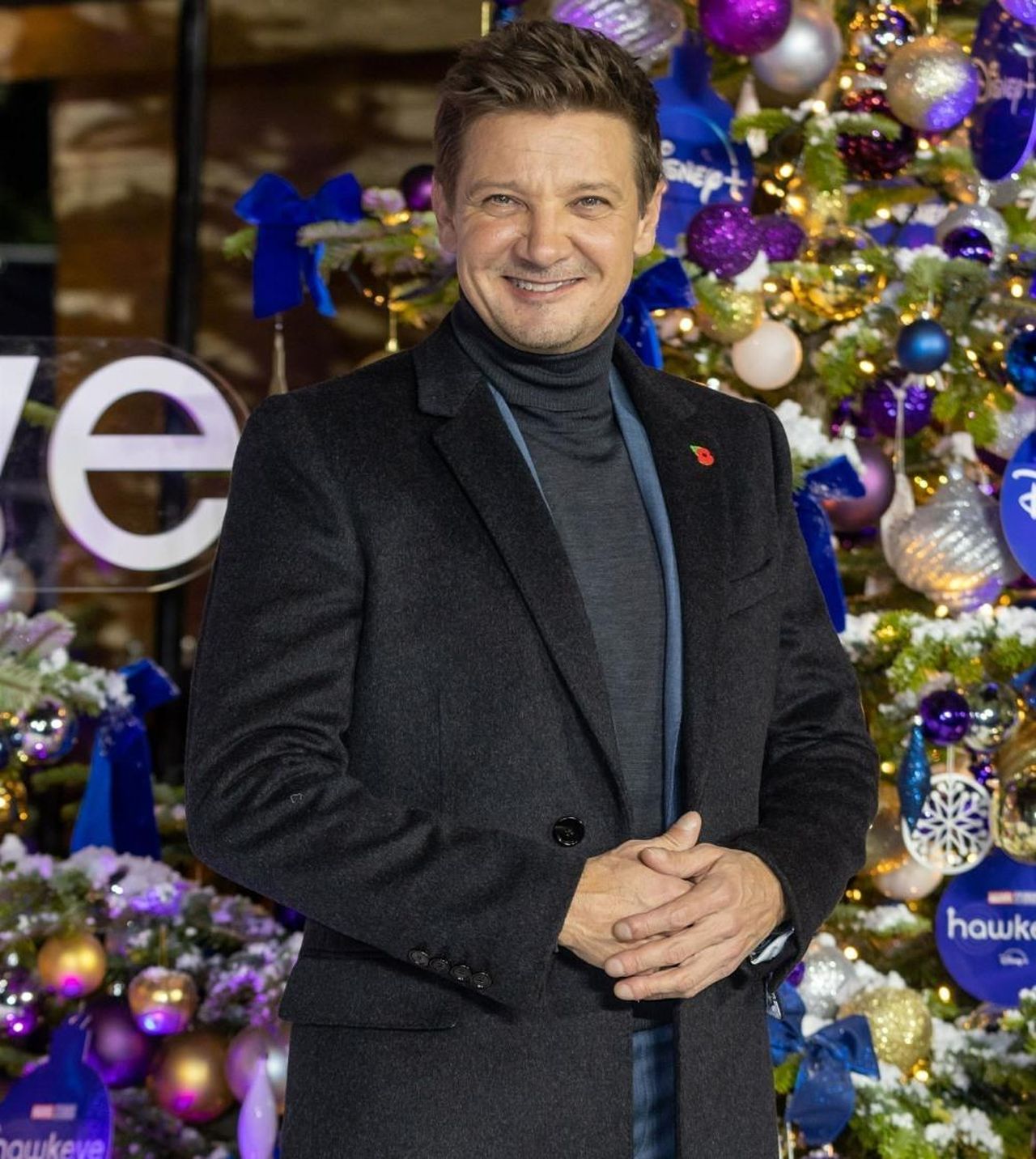 Ritorno_di_fiamma_La_storia_tra_Jessica_e_Jeremy_II3a6jZeQa - Confidenze24 Ritorno di fiamma? La storia tra Jessica e Jeremy Jeremy Renner durante un evento